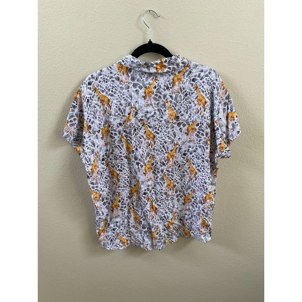 Jane + Delancey XL Giraffe Print Button-Up Blouse Lightweight Shirt Rayon NEW - Picture 3 of 8